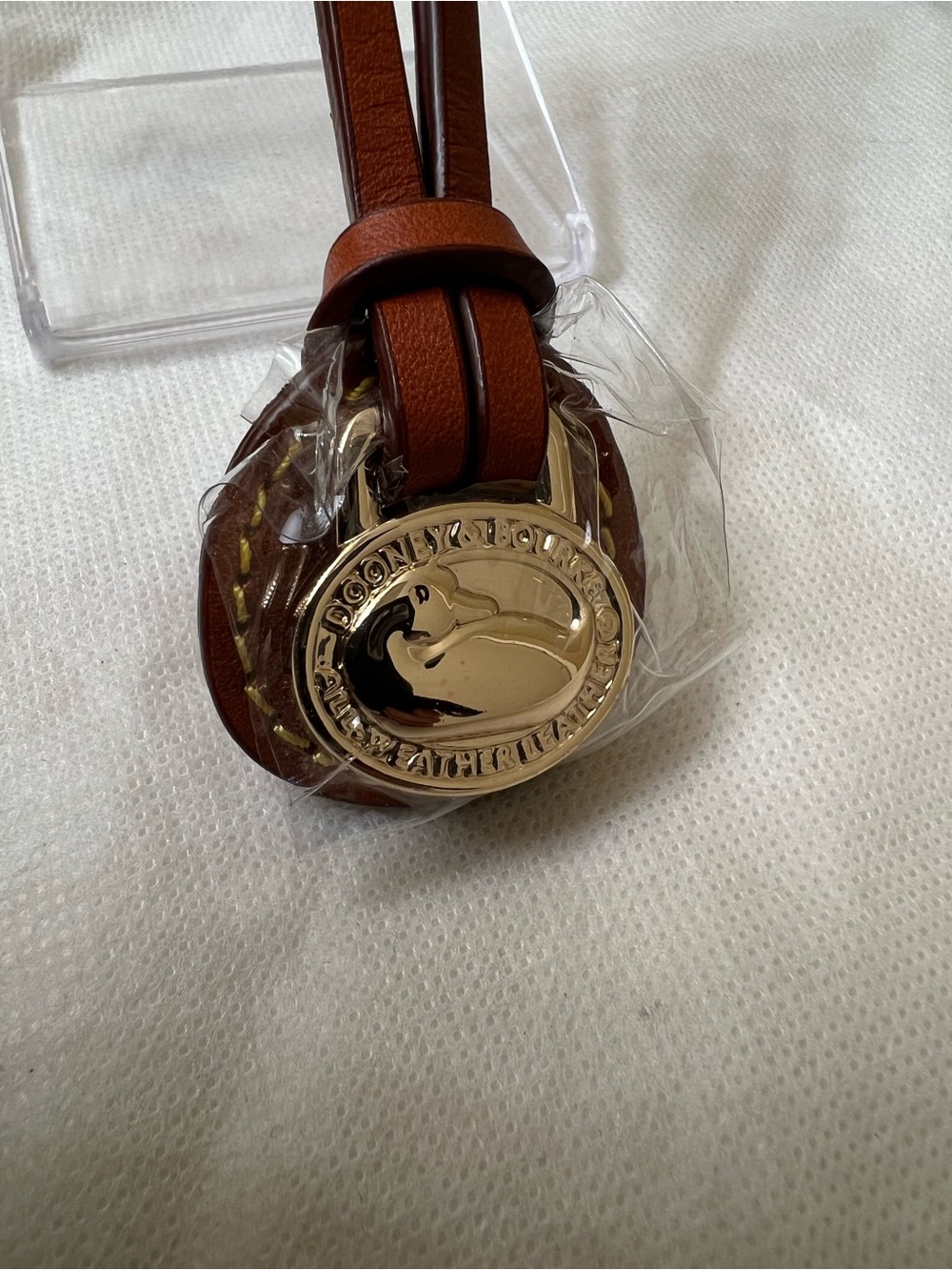 Dooney & Bourke Gold Duck HangTag New - Picture 3 of 6